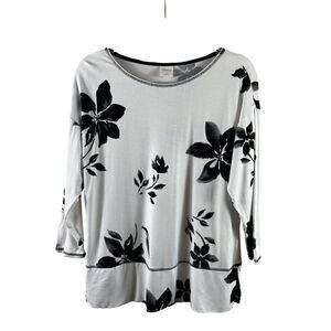 Soma Cool Nights Floral 3/4 Sleeve Pajama Shirt Top Small White Black Loungewear